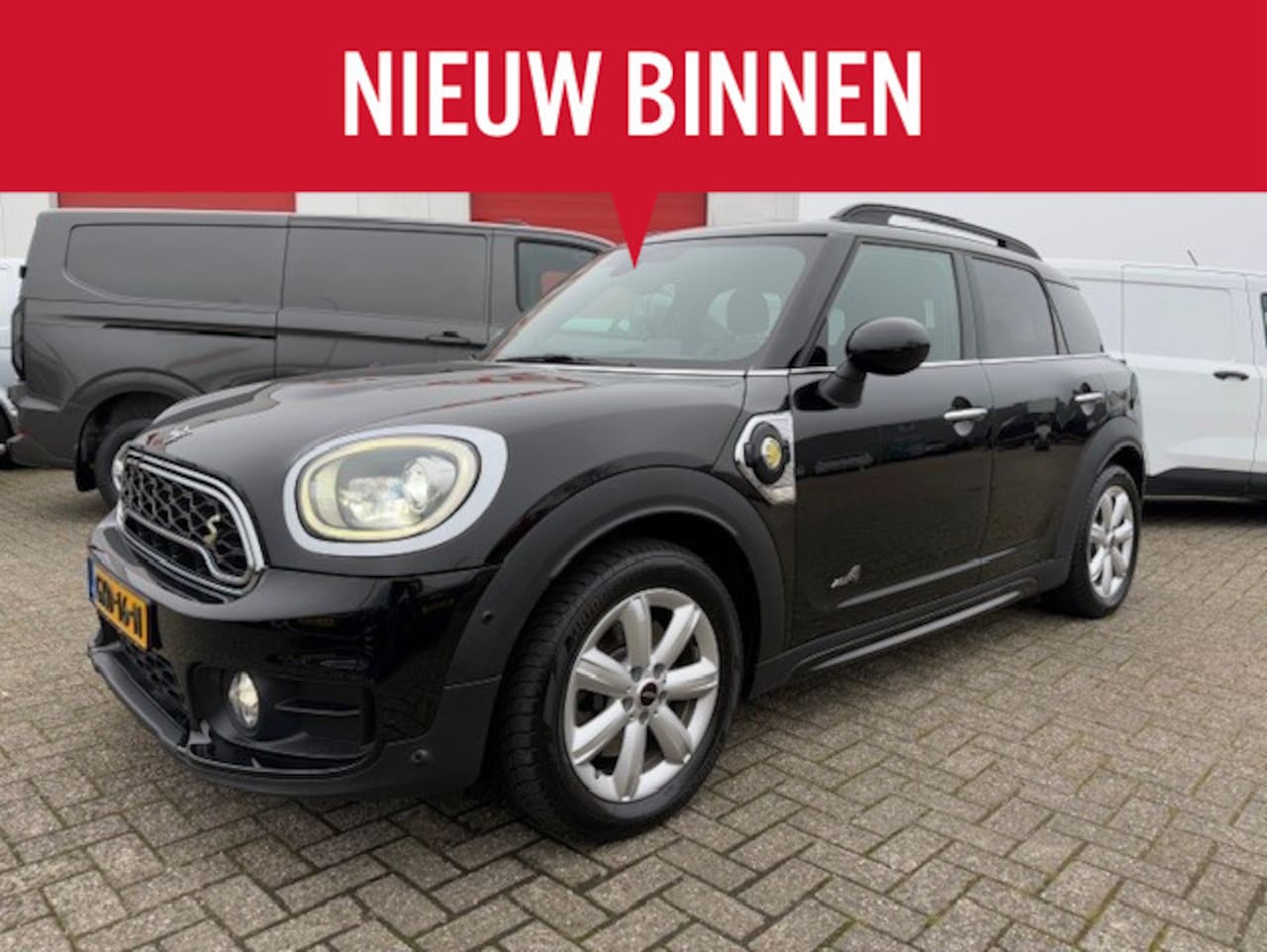 MINI Countryman - Mini Cooper S E ALL4 Chili 225pk - AutoWereld.nl