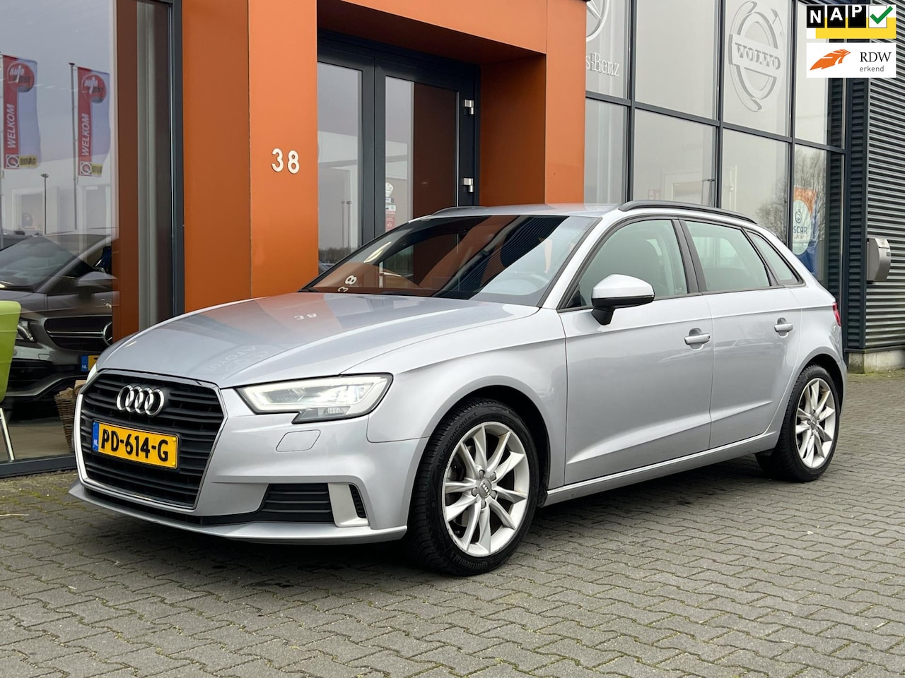 Audi A3 Sportback - 1.0 TFSI Sport|Navi|LED|Cruise|Bluetooth - AutoWereld.nl