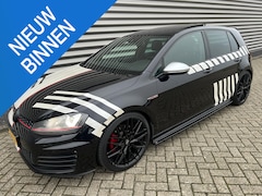 Volkswagen Golf - 2.0 TSI GTI Unieke Wrap Panorama 19 Inch