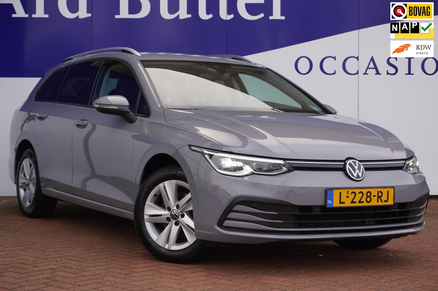 Volkswagen Golf Variant - 1.5 eTSI Life Business+Led+Navigatie+Camera+vitrual+Parkeer-Hulp+alcantara = SUPER AANBIED - AutoWereld.nl