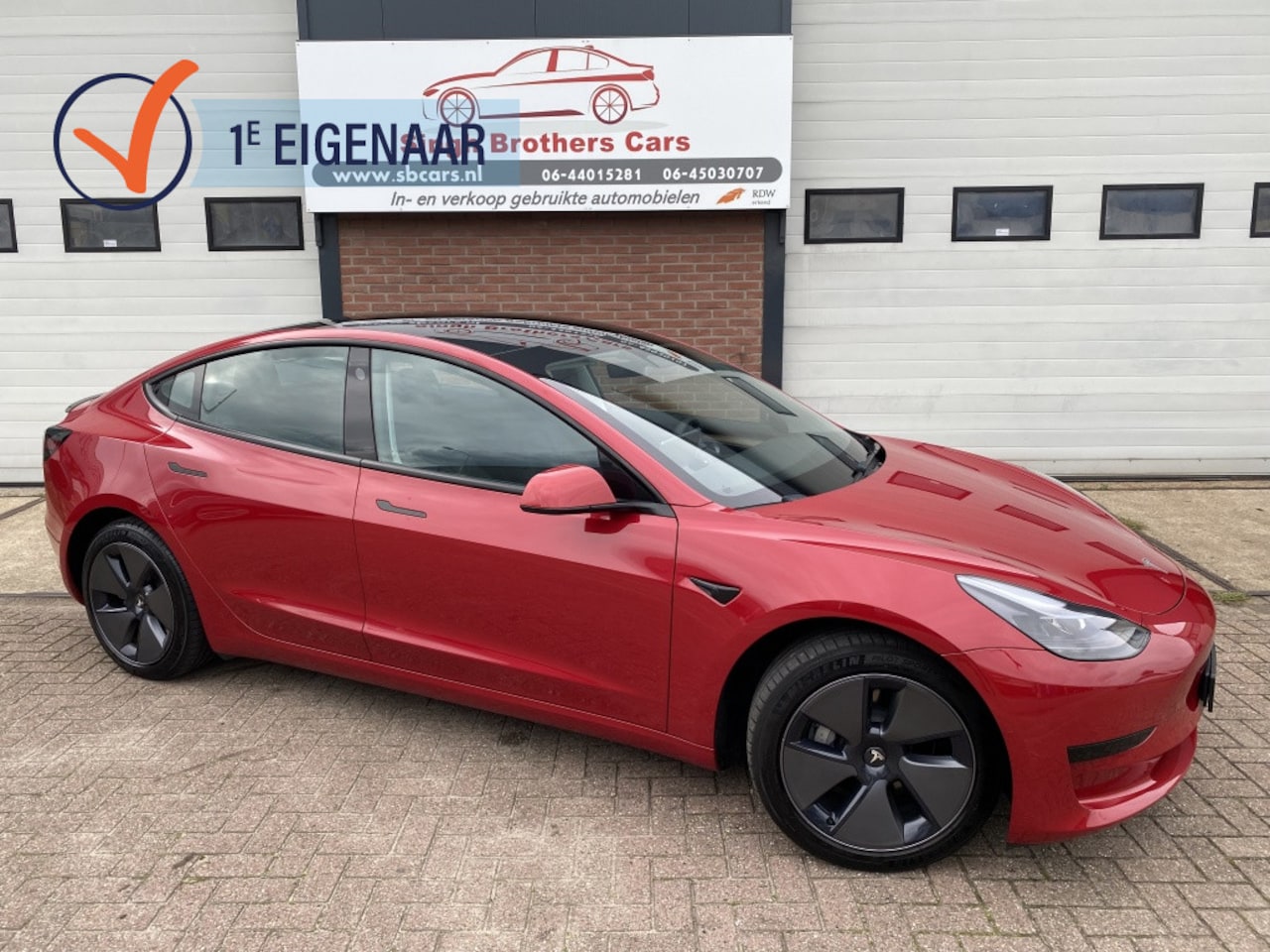 Tesla Model 3 - Stnd+RWD 60kWh NAP GARANTIE TERKHAAK INRUIL MOG!!! - AutoWereld.nl