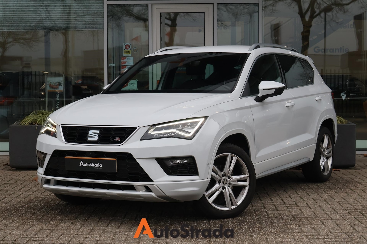 Seat Ateca - 1.5 FR EcoTSI 150pk DSG-7 | Camera | Carplay | Navi | Keyless | LED | Climate - AutoWereld.nl