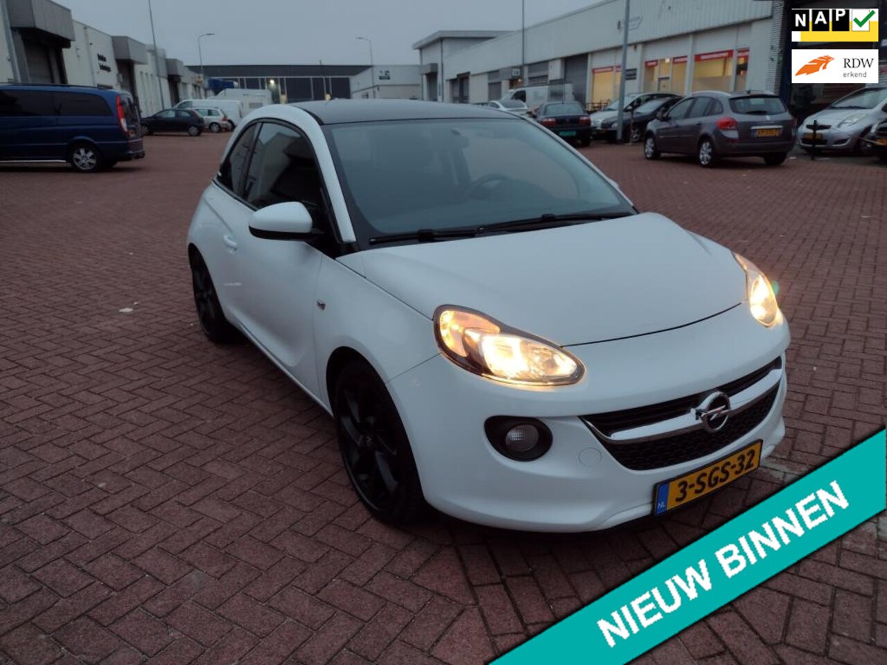 Opel ADAM - 1.2 MOOIE AUTO BEL 0619590613 APK 22-03-2025 - AutoWereld.nl