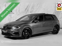 Volkswagen Golf - 2.0 TSI R 4 motion|AKRAPOVIC|PANO|CAMERA|KEYLESS