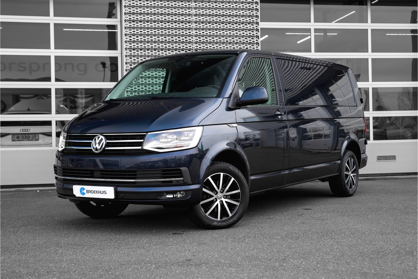 Volkswagen Transporter - | DSG 150 | Led | Adaptive Cruise | Handelsprijs / Meeneemprijs - AutoWereld.nl