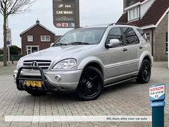 Mercedes-Benz ML-klasse - 55 AMG / Schuif-Kantel / Bose / Leder / Memory / Camera / Trekhaak / Stoelverwarming / Pdc