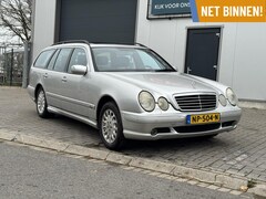 Mercedes-Benz E-klasse Combi - 320 Avantgarde 4-Matic (Youngtimer)