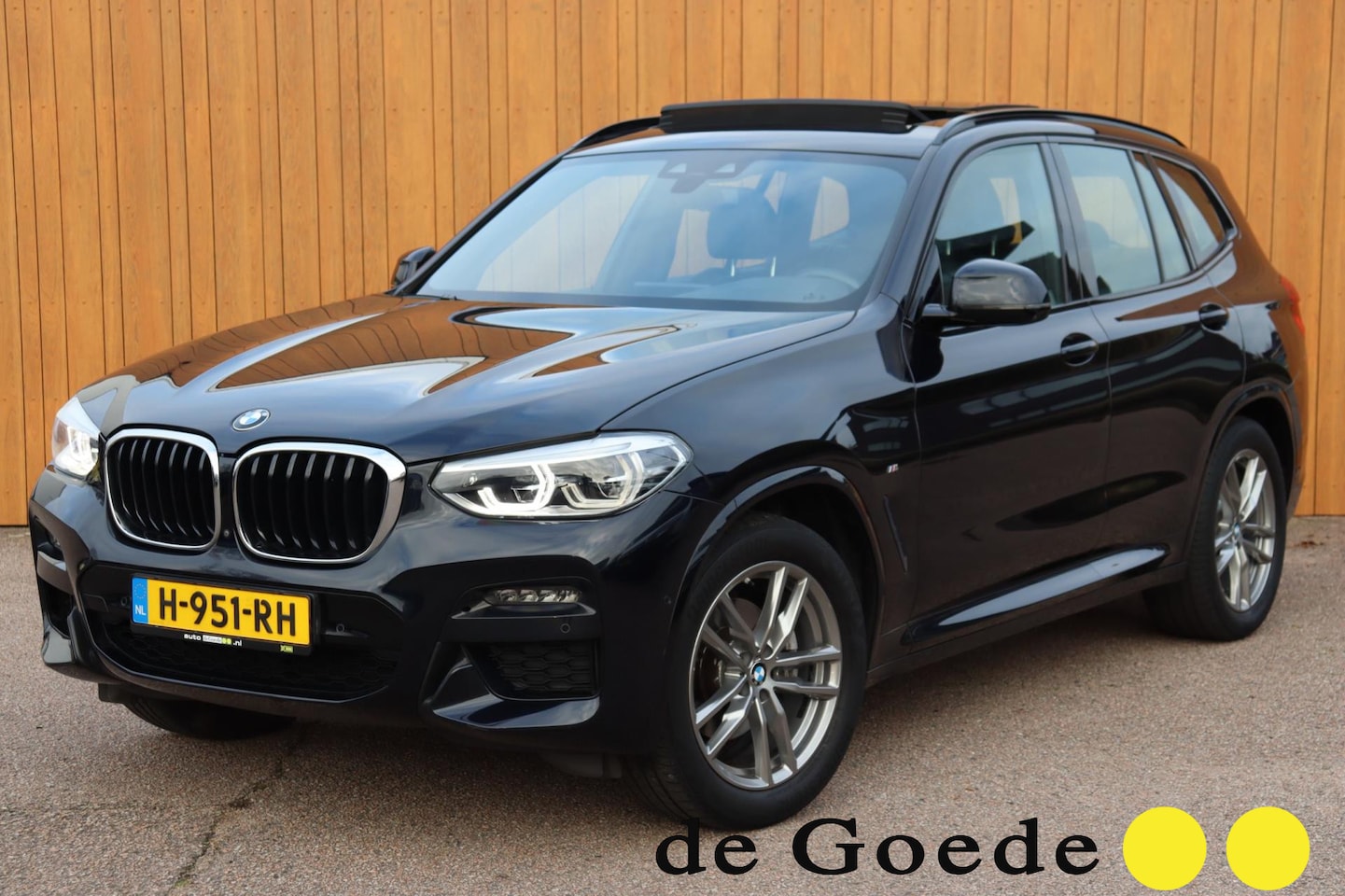 BMW X3 - XDrive20i High Executive M-sport Edition org. NL-auto schuif/panodak camera's leer+vw trek - AutoWereld.nl