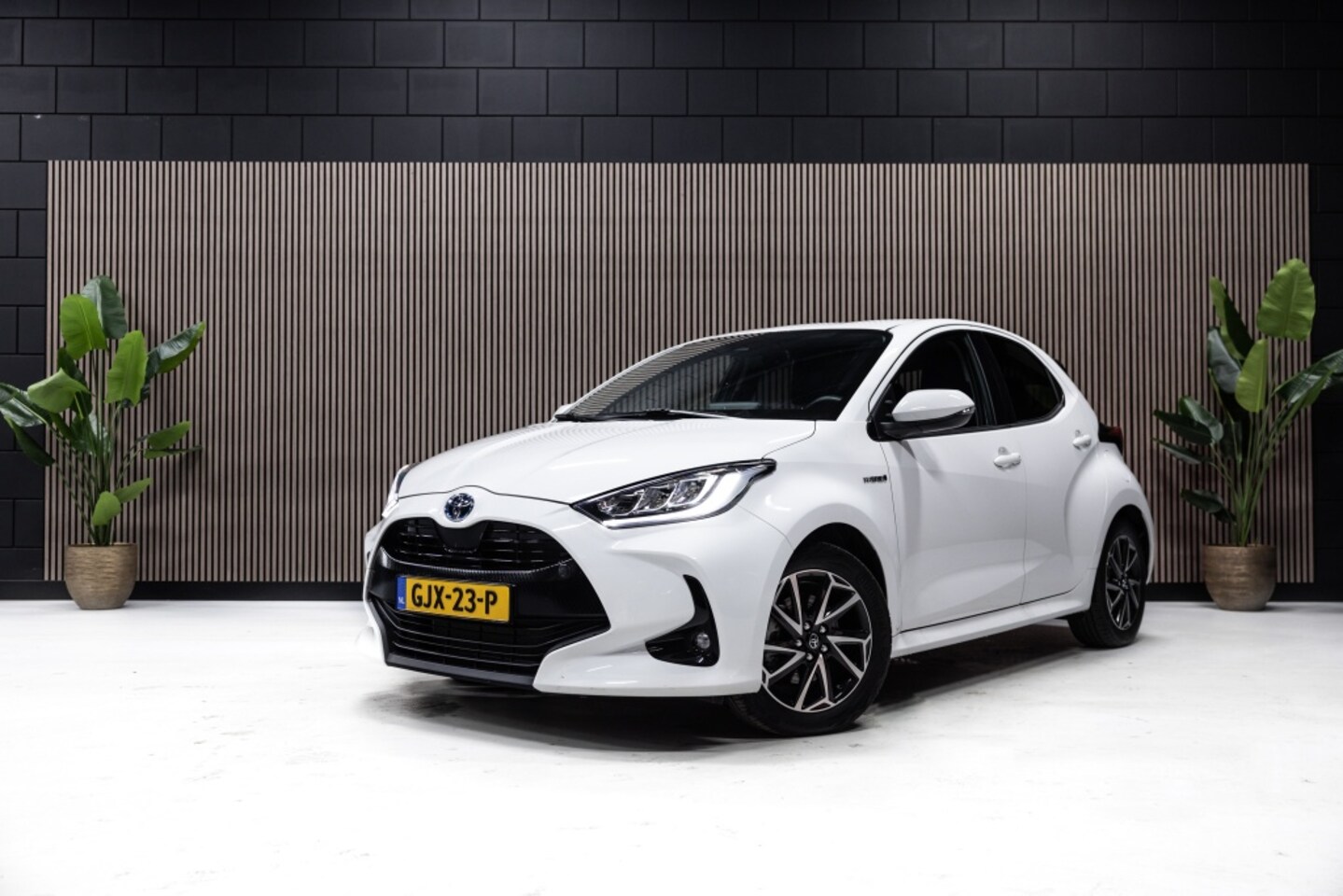 Toyota Yaris - 1.5 Hyb. Dynamic - AutoWereld.nl