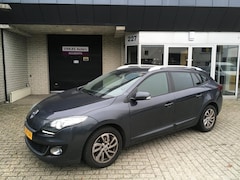 Renault Mégane Estate - 1.5 dCi Collection / BOSE / ALU VELGEN / NAVI / LED / CLIMATE / APK OK