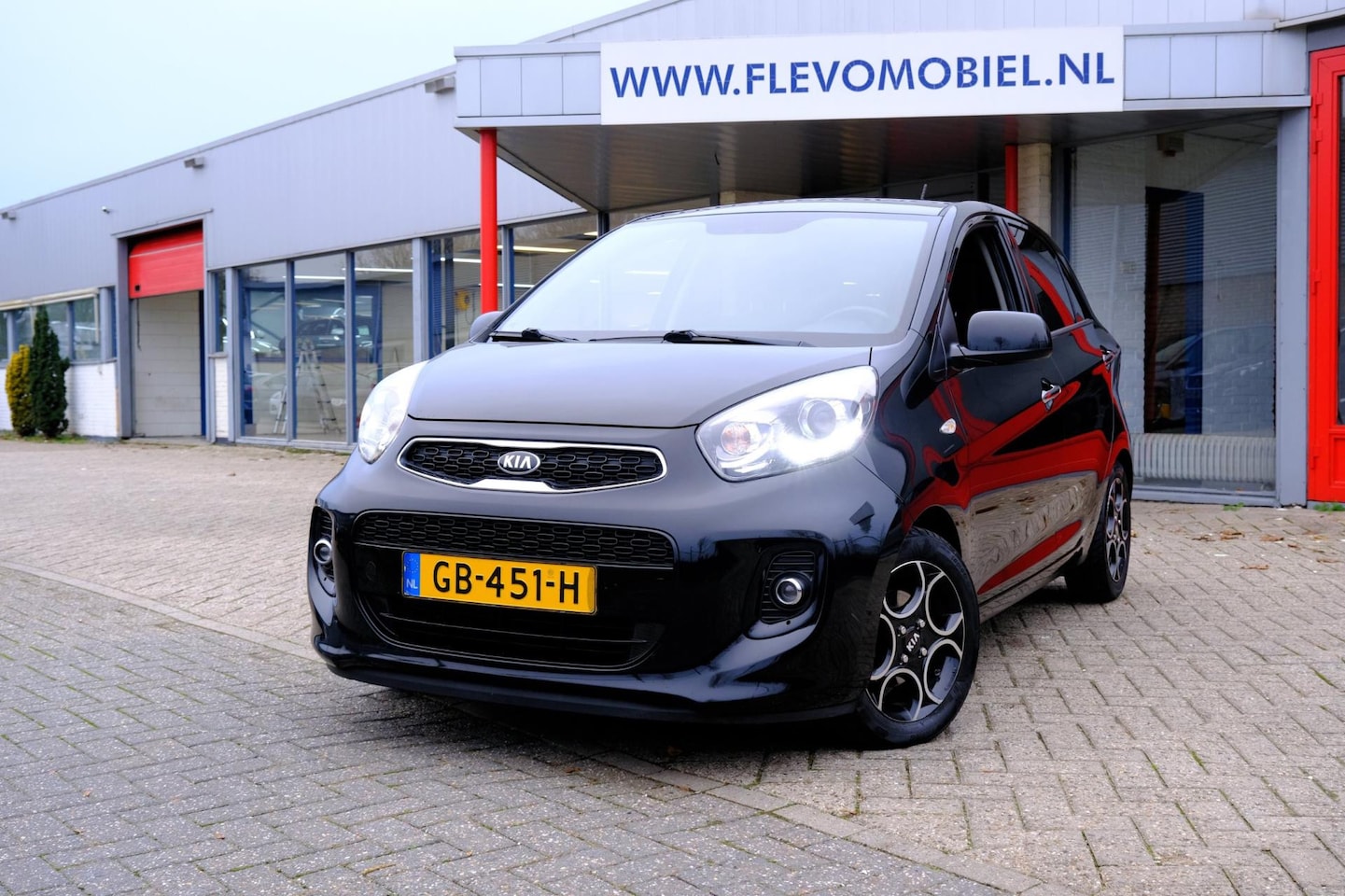 Kia Picanto - 1.0 CVVT First Edition 5-drs Clima|LMV - AutoWereld.nl