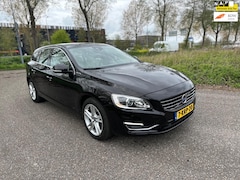 Volvo V60 - 2.4 D6 AWD Plug-In Hybrid Summum Automaat Navi Bliss PDC