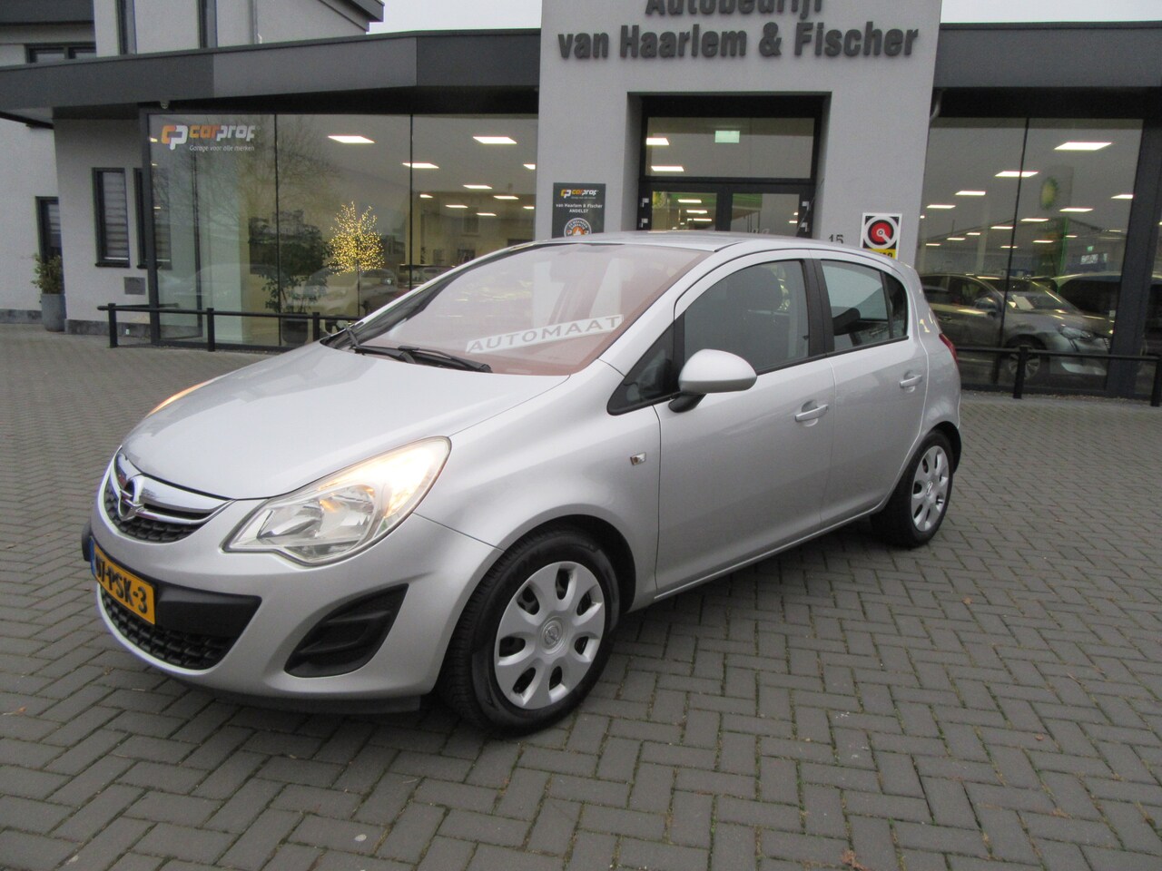 Opel Corsa - 1.2-16V Edition Automaat, Airco, Carplay - AutoWereld.nl