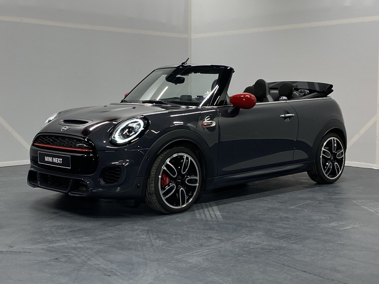 MINI Cabrio - 2.0 John Cooper Works Chili 2.0 John Cooper Works Chili - AutoWereld.nl