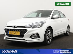 Hyundai i20 - 1.0 T-GDI Comfort Limited | Navigatie | DAB | Parkeersensoren | LM velgen | Stoel en stuur