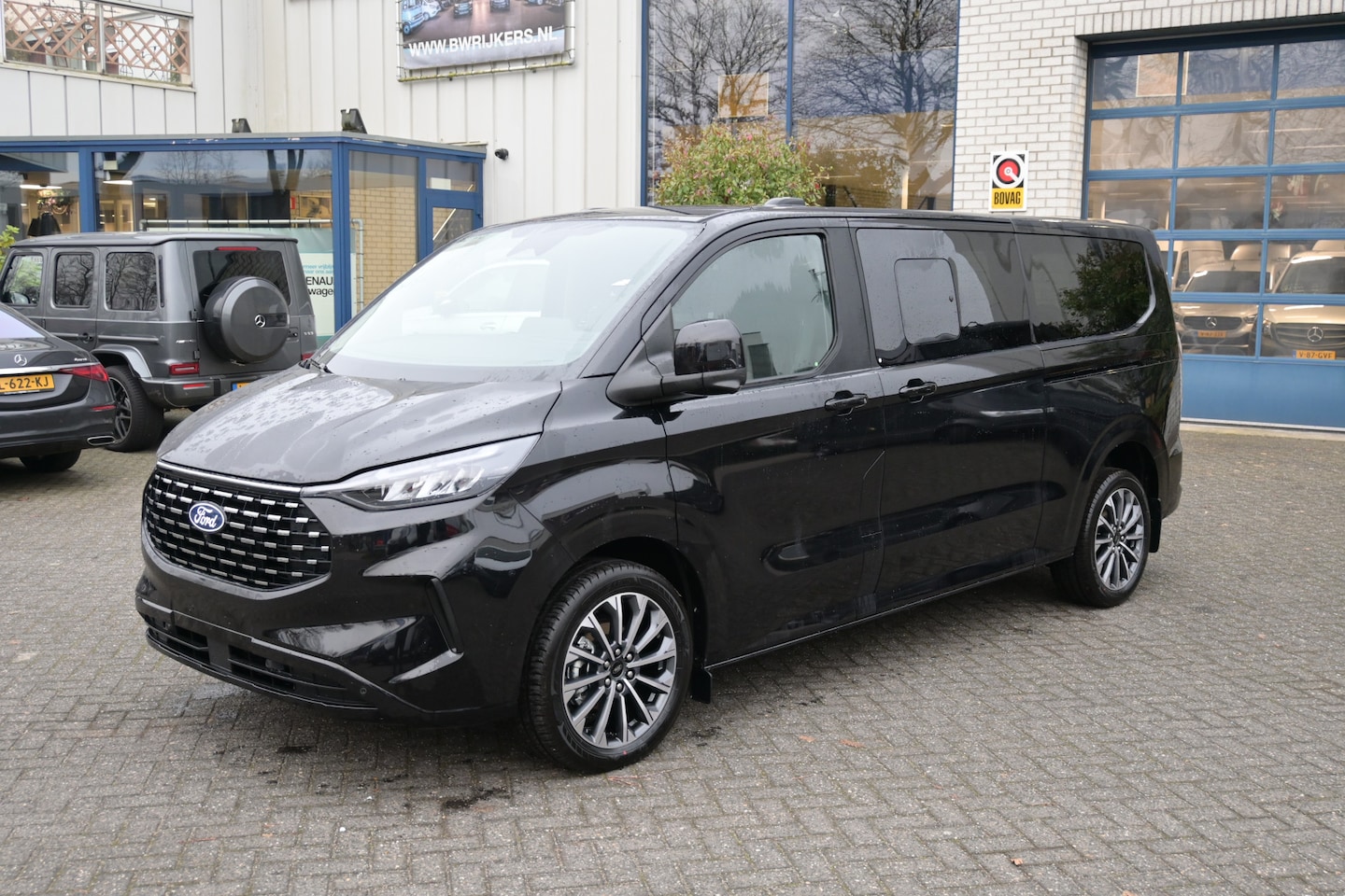 Ford Transit Custom Tourneo - Titanium X 320L DC L2 170 pk 2 Electrische schuifdeuren, 360 Graden camera, Leder, LED - AutoWereld.nl