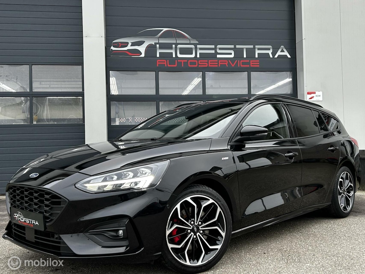 Ford Focus Wagon - 1.0 EcoBoost ST Line B&O Camera Winterpack Vol!! - AutoWereld.nl