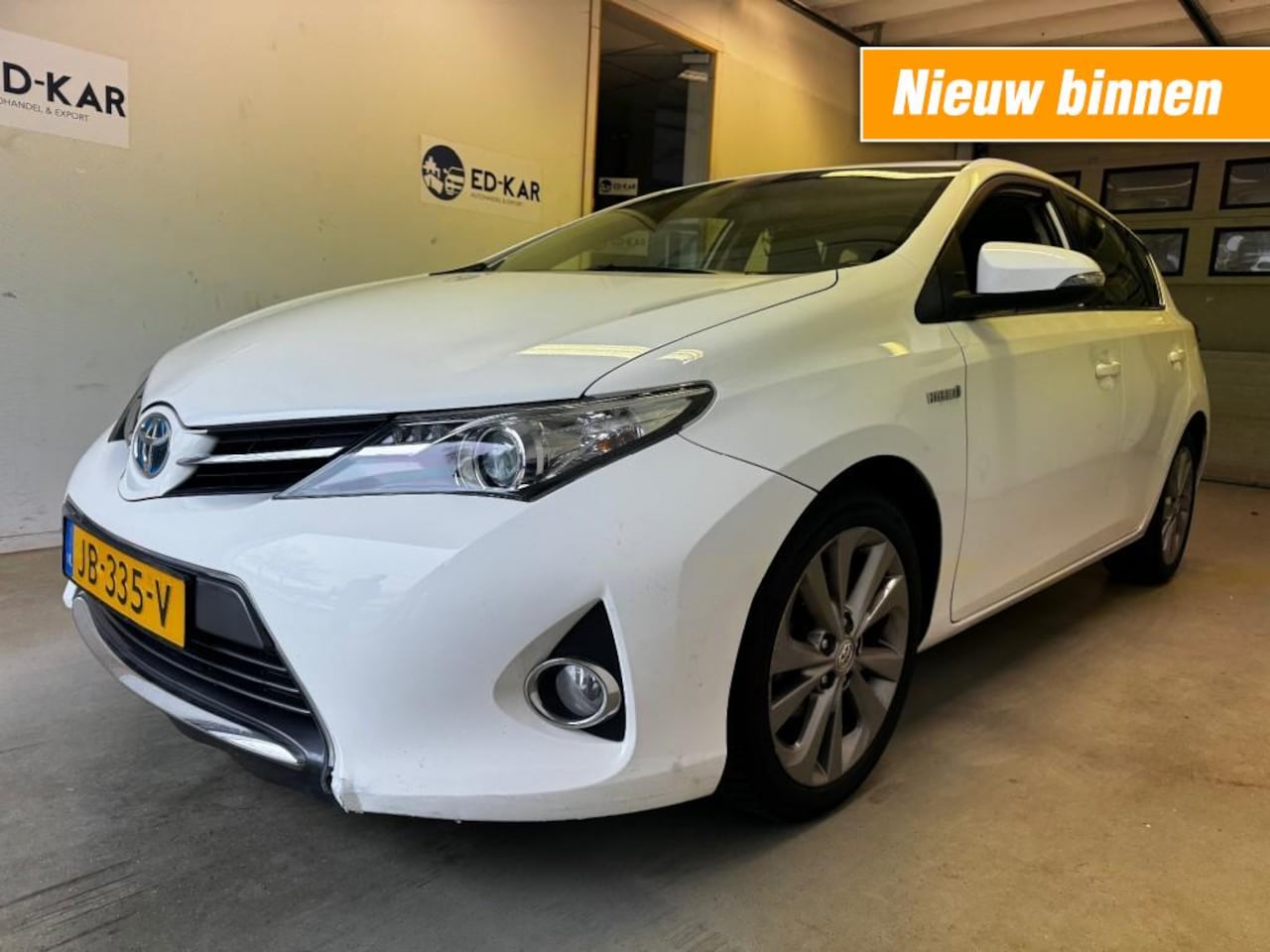 Toyota Auris - 1.8 Hybrid Aspiration KEY-LESS CAMERA NAVI APK PRIMA AUTO - AutoWereld.nl