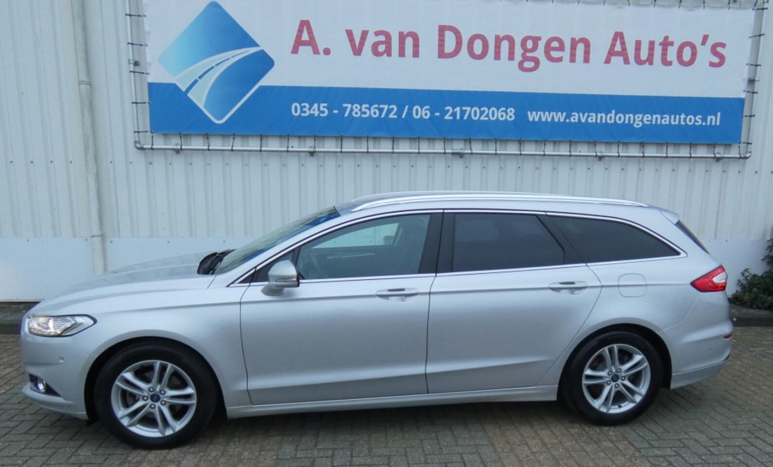 Ford Mondeo - 1.5 TITANIUM Automaat,Camera,Trhaak,Stoelverw - AutoWereld.nl