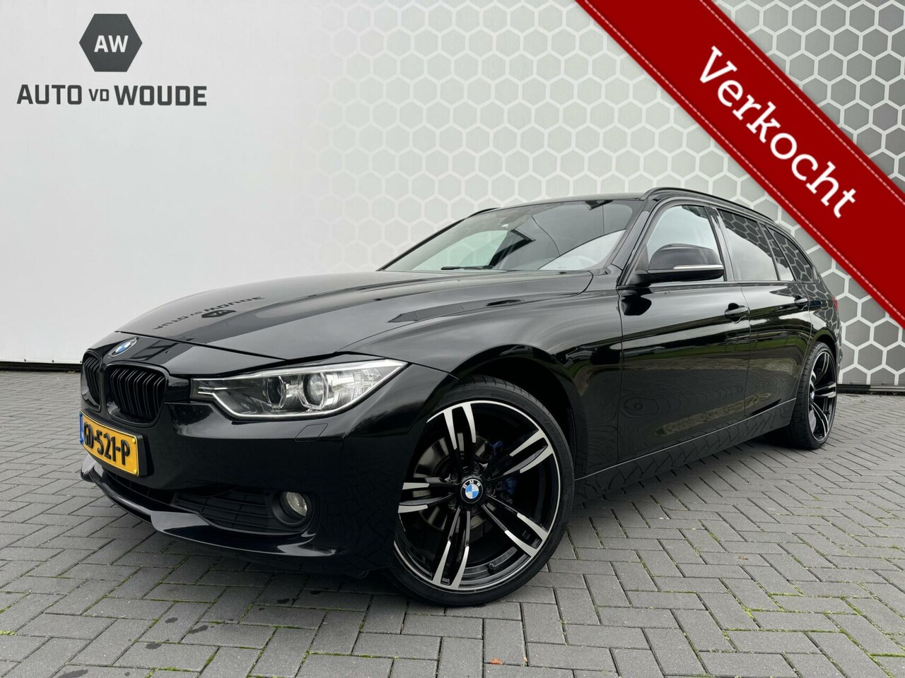 BMW 3-serie Touring - 2.0D 190 PK diesel Black optik 19 inch - AutoWereld.nl