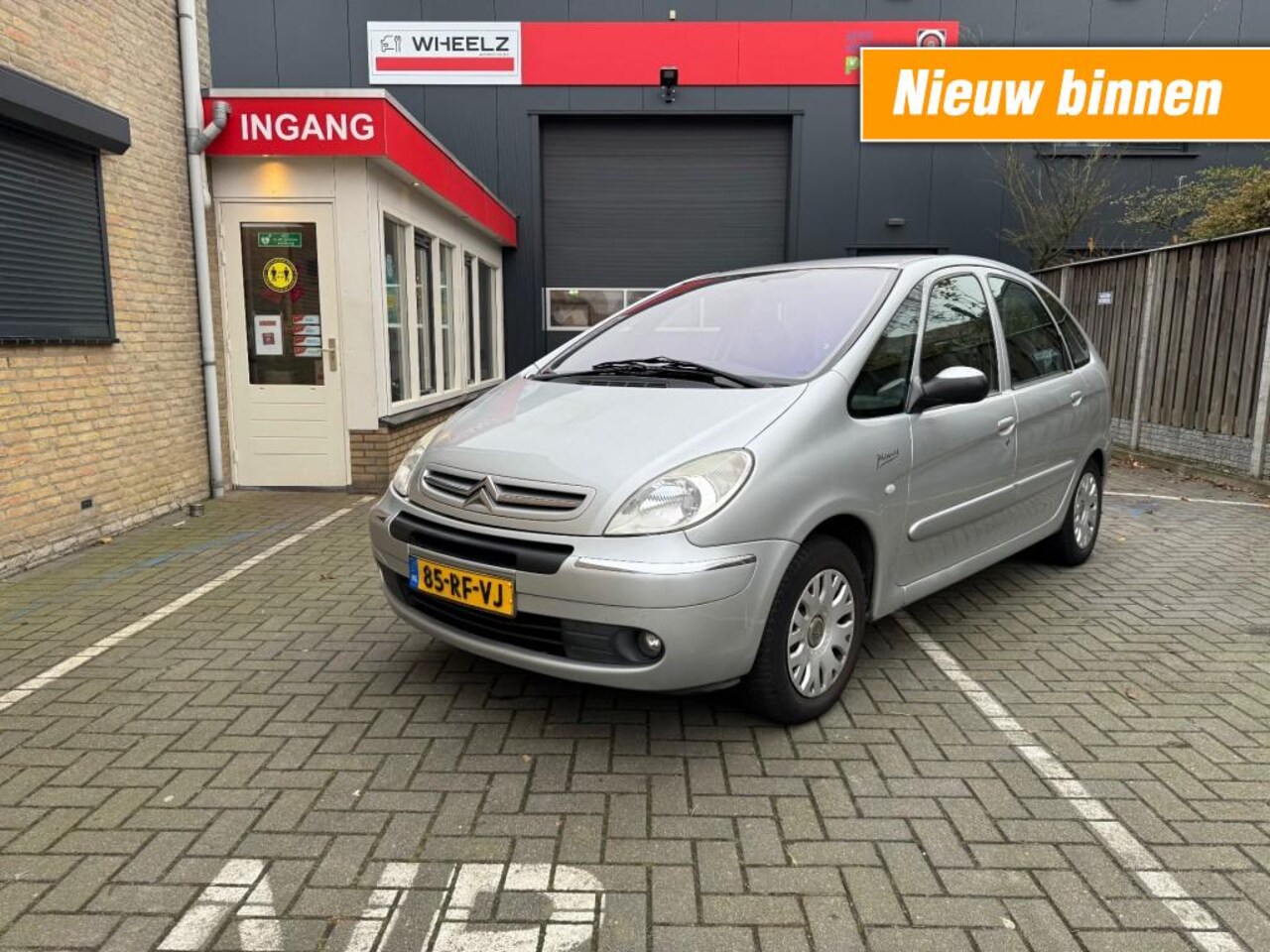 Citroën Xsara Picasso - 2.0 automaat - ecc - trekhaak - in nette staat - AutoWereld.nl