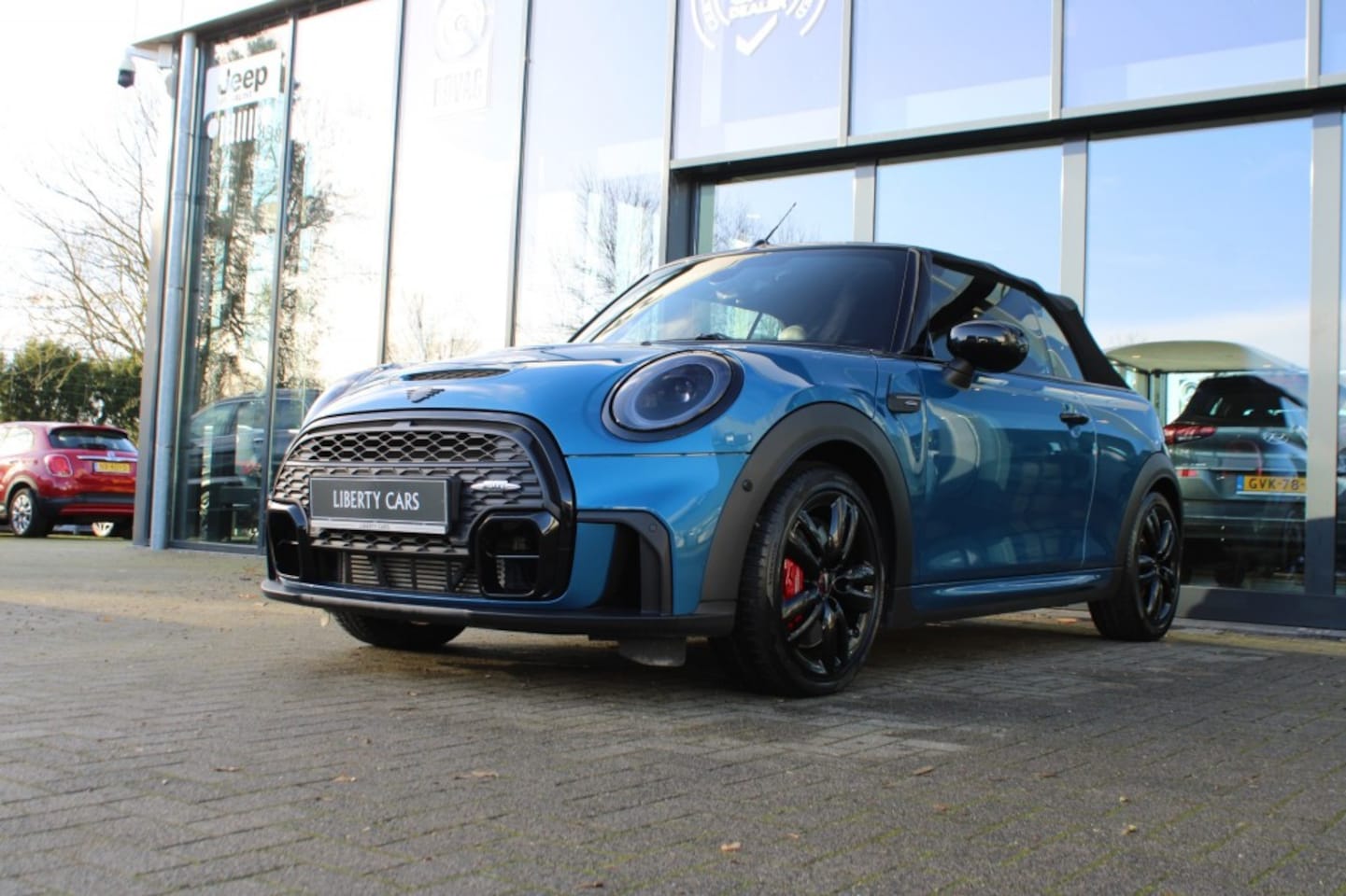 MINI Cabrio - 2.0 John Cooper Works automaat  HUD Camera LED - AutoWereld.nl