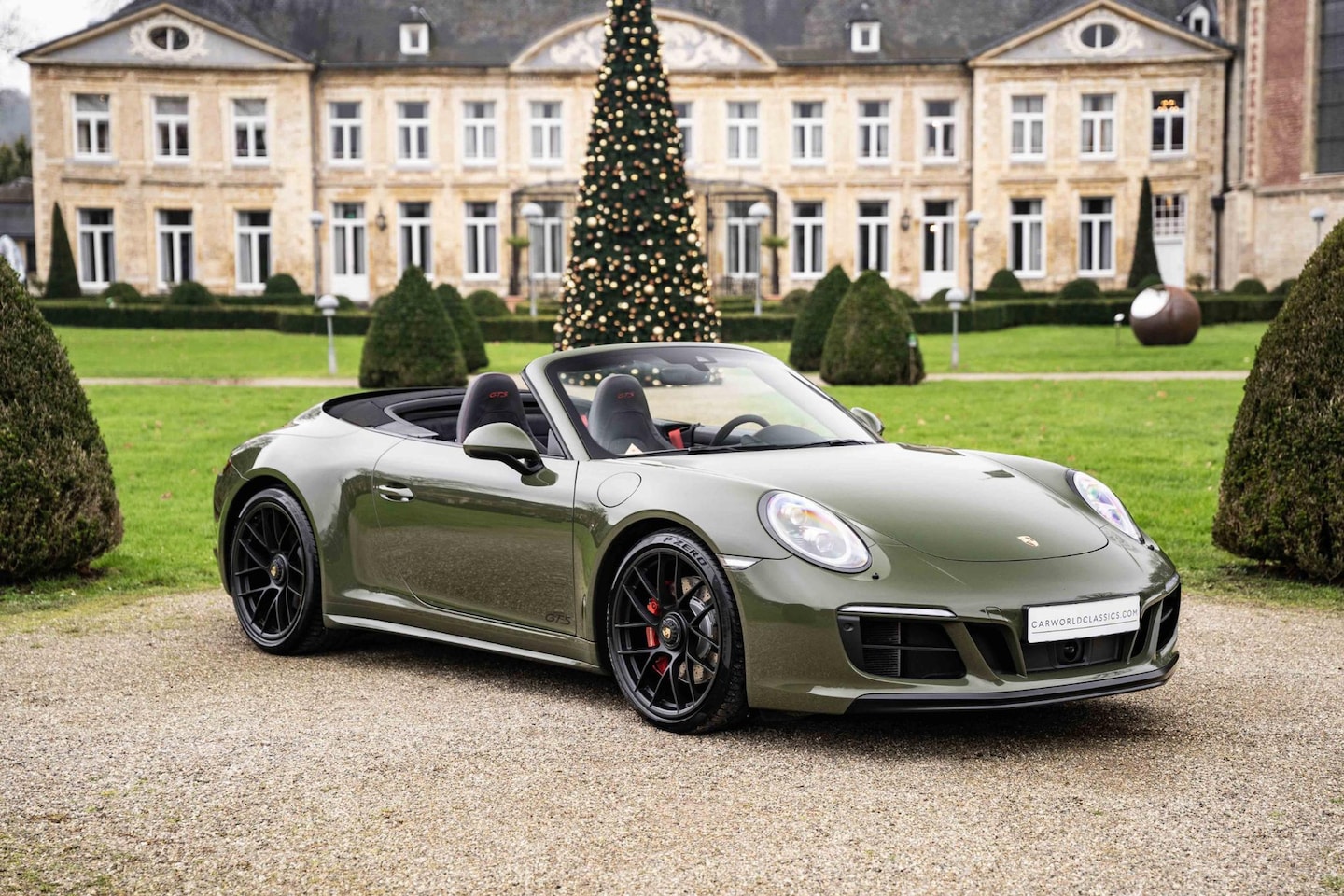 Porsche 911 Cabrio - 991.2 3.0 GTS | PTS NATO OLIVE | 4w STURING - AutoWereld.nl