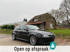 Alfa Romeo 147 - 3.2 V6 GTA|NWE DISTR|NWE KOPPELING|AIRCO|LEDER|CRUISE|STOELVERW|NAP|NL-AUTO|2 KEYS