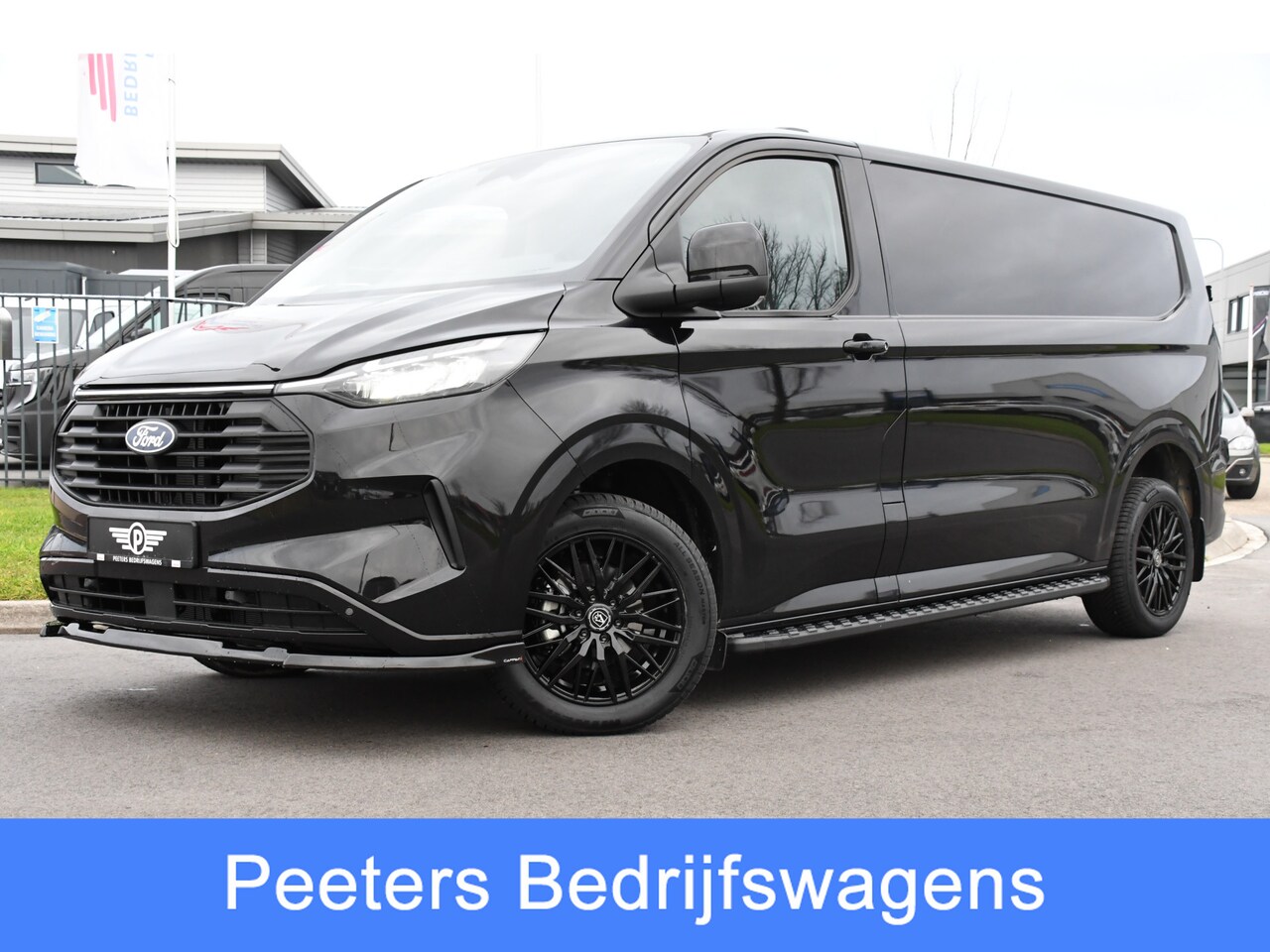 Ford Transit Custom - 320 2.0 TDCI L2H1 Black Edition Limited Adaptieve Cruise, Camera, Virtual, Automaat, 70PK, - AutoWereld.nl