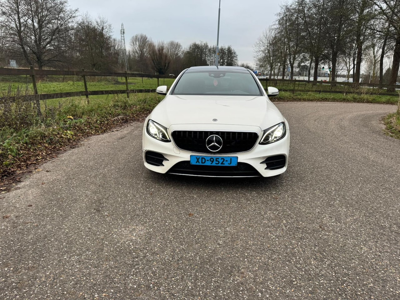 Mercedes-Benz E-klasse - Amg pano voll - AutoWereld.nl