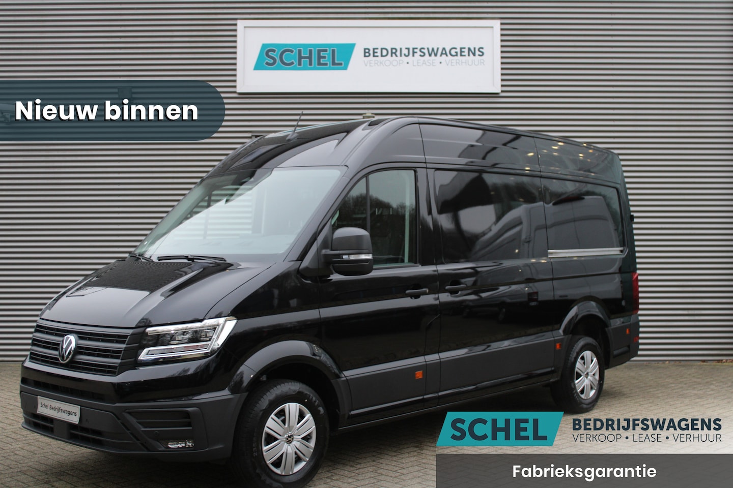 Volkswagen Crafter - 35 2.0 TDI L3H3 177pk - Facelift - 2x Schuifdeur - Navigatie - LED - Geveerde stoel - Virt - AutoWereld.nl