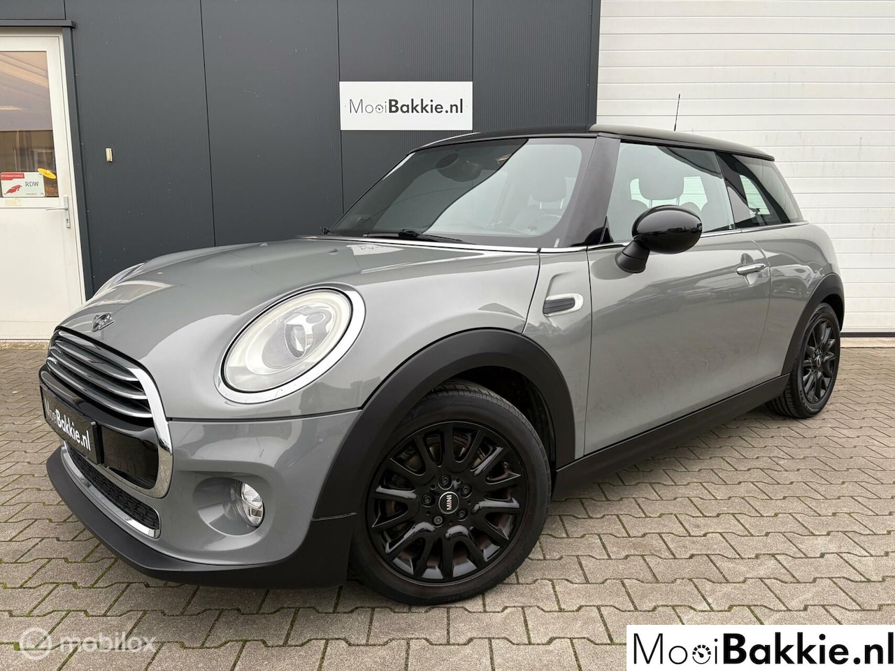 MINI Cooper - Mini 1.5 First Born Edition - AutoWereld.nl