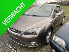 Ford Focus Coupé-Cabriolet - 2.0-16V Titanium