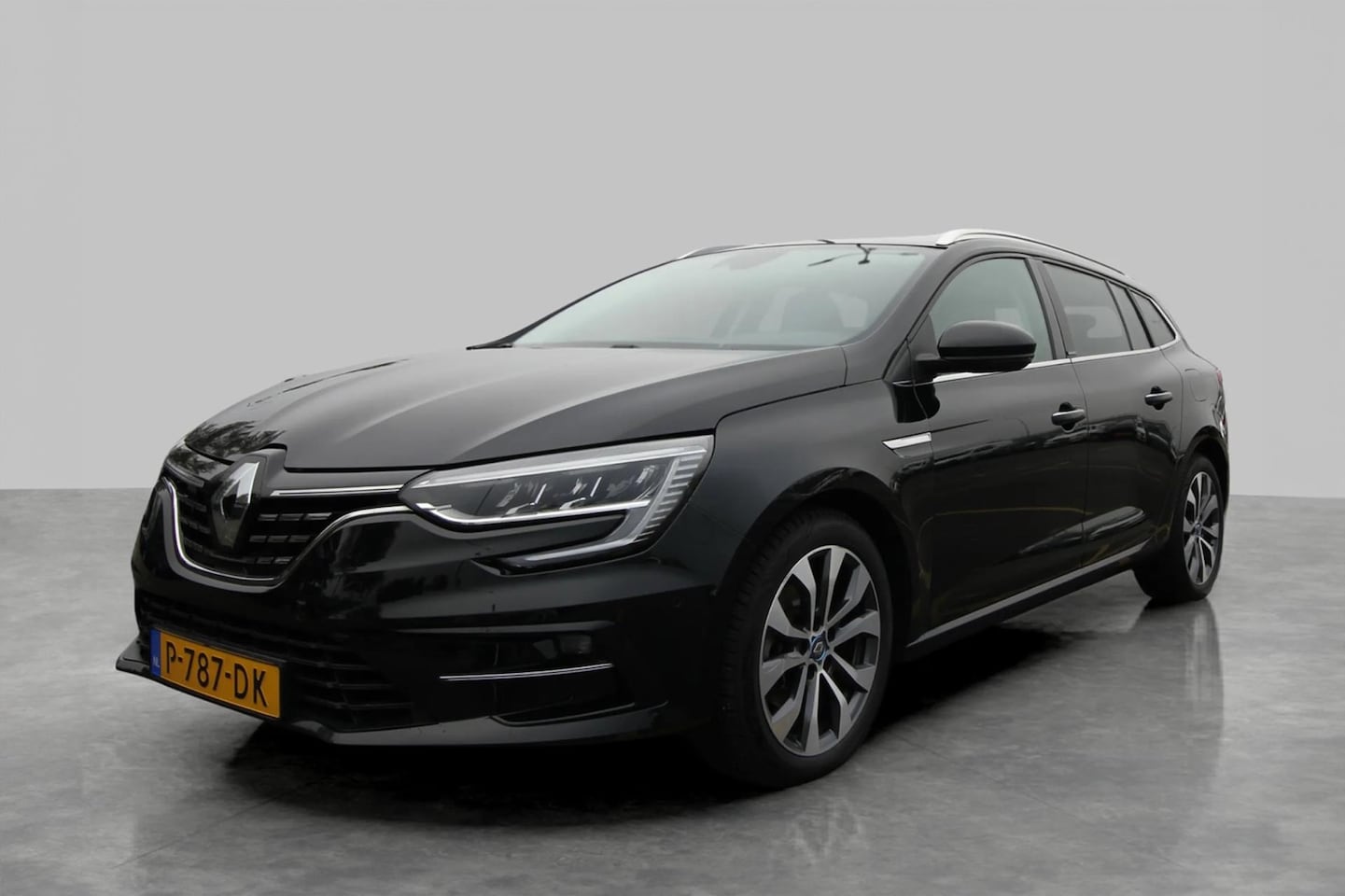 Renault Mégane E-Tech - Estate 1.6 Plug-In Hybrid 160 Intens - AutoWereld.nl