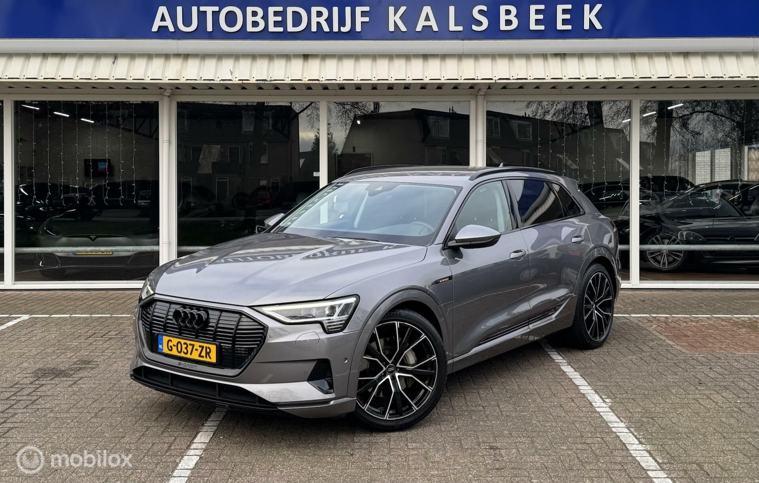 Audi e-tron - e-tron 50 quattro Launch edition Black e-tron 50 quattro Launch edition Black 71 kWh - AutoWereld.nl