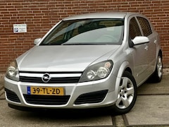 Opel Astra - 1.6 Executive