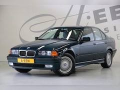 BMW 3-serie - 320i UNIEK 424km