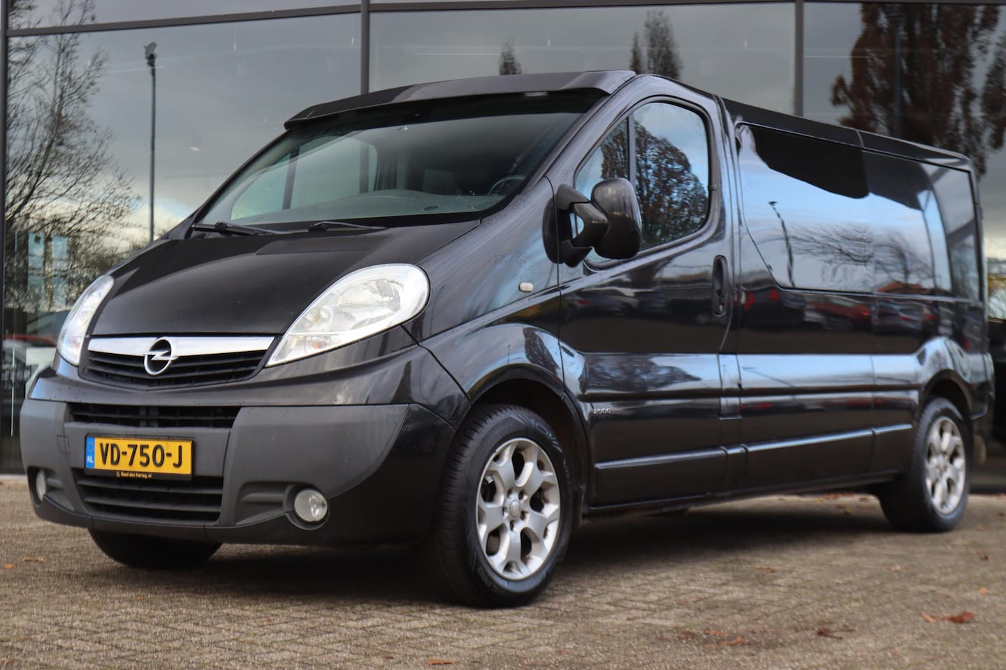 Opel Vivaro - 2.0 CDTI L2H1 DC | LEDER | NAVI | CRUISE | TREKHAAK - AutoWereld.nl