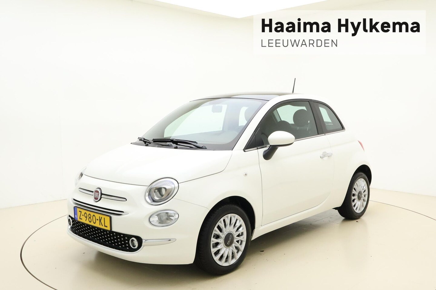 Fiat 500 - 1.0 Hybrid Dolcevita | Panorama Dak | Airco | Parkeersensoren | LMV | Telefoonvoorbereidin - AutoWereld.nl