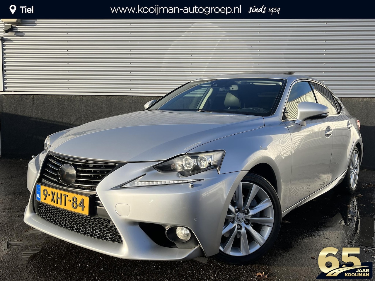 Lexus IS - 300h Edition CVT Automaat Schuif/kanteldak, Smart Key, Stoel- & Stuurwielverwarming, Achte - AutoWereld.nl