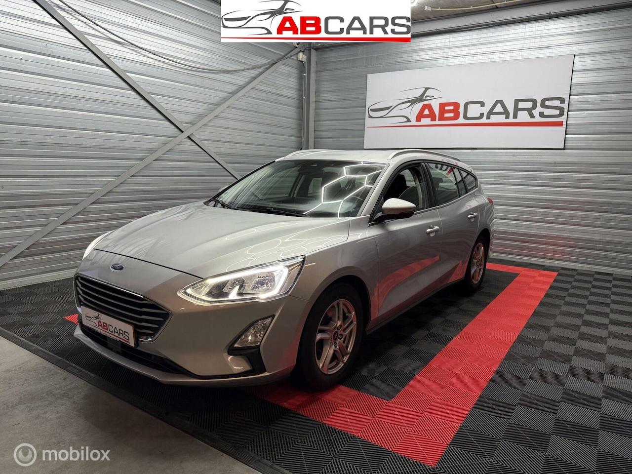 Ford Focus Wagon - 1.0 EcoBoost Business - AutoWereld.nl