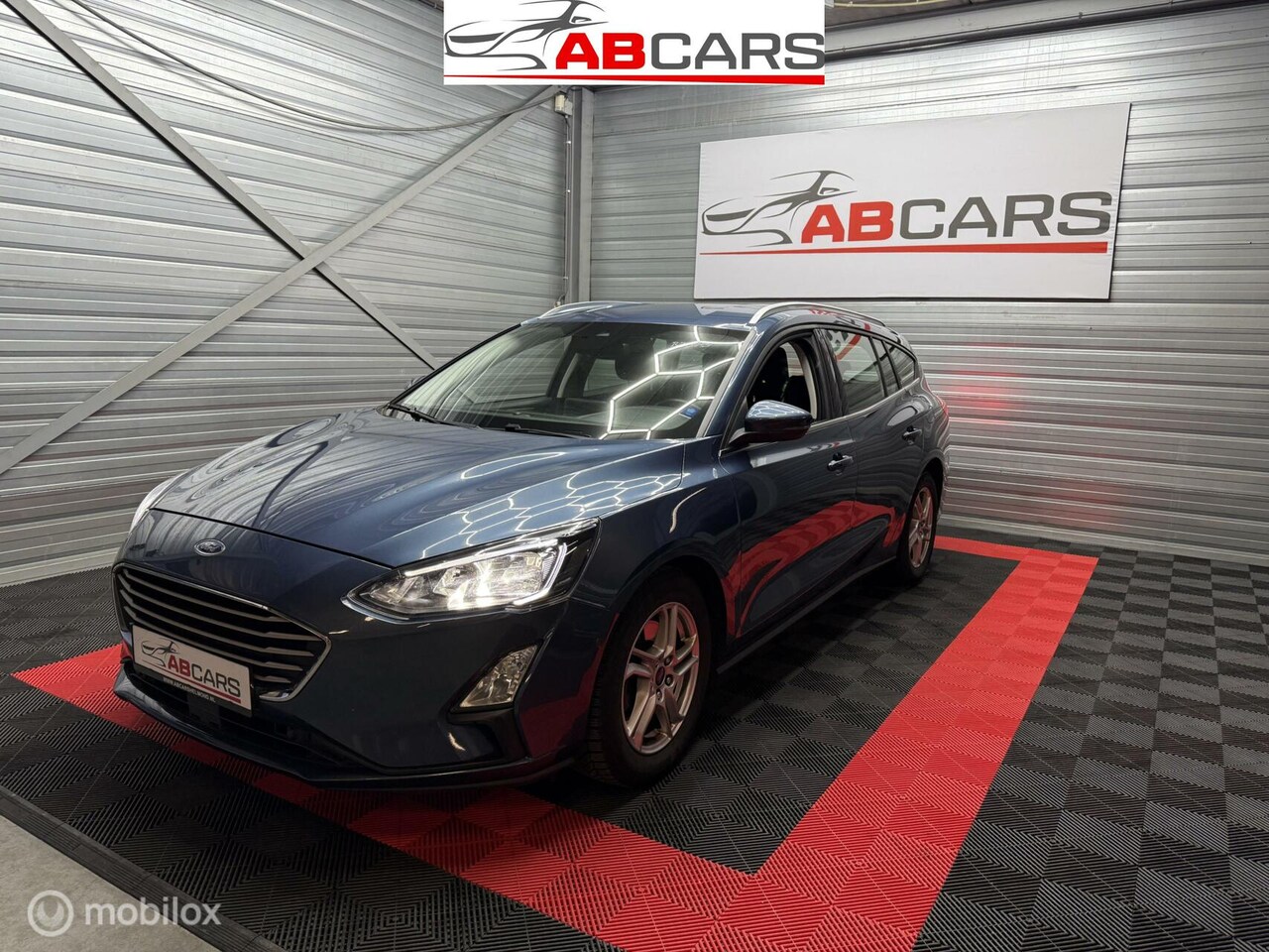 Ford Focus Wagon - 1.0 EcoBoost Titanium Automaat - Garantie - AutoWereld.nl