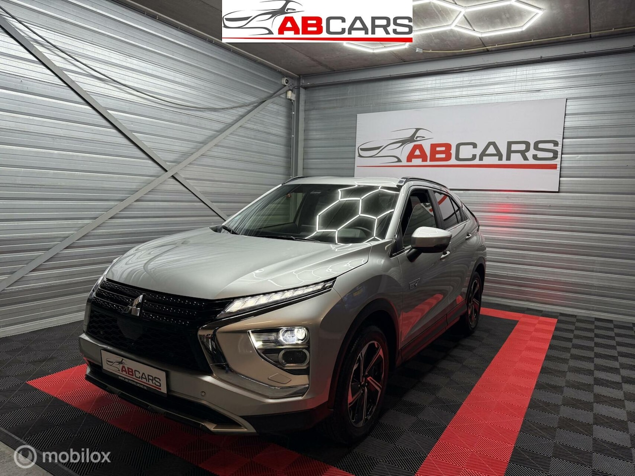 Mitsubishi Eclipse Cross - 2.4 PHEV Intense+ 2.4 PHEV Intense - AutoWereld.nl