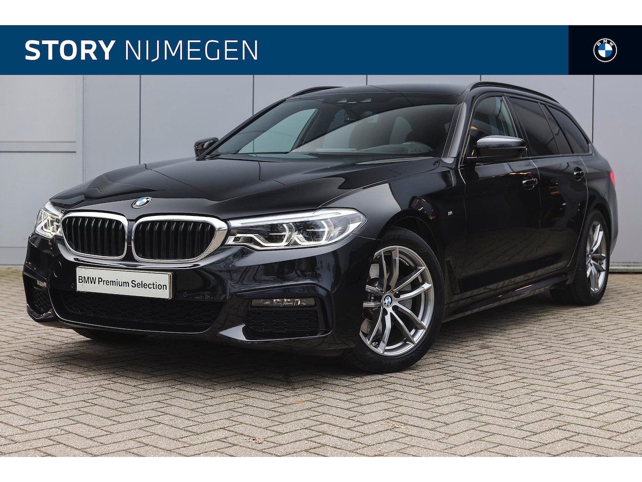 BMW 5-serie Touring - 520i High Executive M Sport Automaat / Trekhaak / Sportstoelen / Adaptieve LED / Soft Clos - AutoWereld.nl