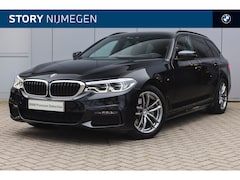 BMW 5-serie Touring - 520i High Executive M Sport Automaat / Trekhaak / Sportstoelen / Adaptieve LED / Soft Clos