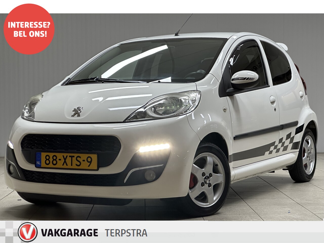 Peugeot 107 - 1.0 Active/ 14''LMV/ LED Dagrijverl./ Airco!/ Radio+AUX&USB/ Bluetooth/ C.V.Afstand/ Isofi - AutoWereld.nl