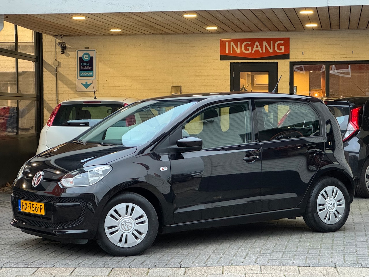 Volkswagen Up! - 1.0 move up! BlueMotion Navi, Airco - AutoWereld.nl