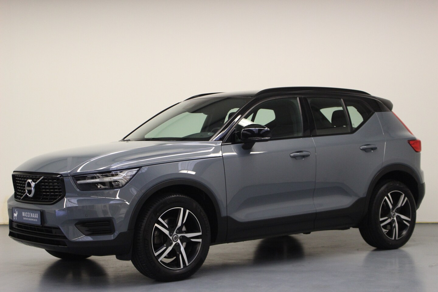 Volvo XC40 - 2.0 T4 R-Design Automaat | Rijklaarprijs | Harman Kardon | - AutoWereld.nl