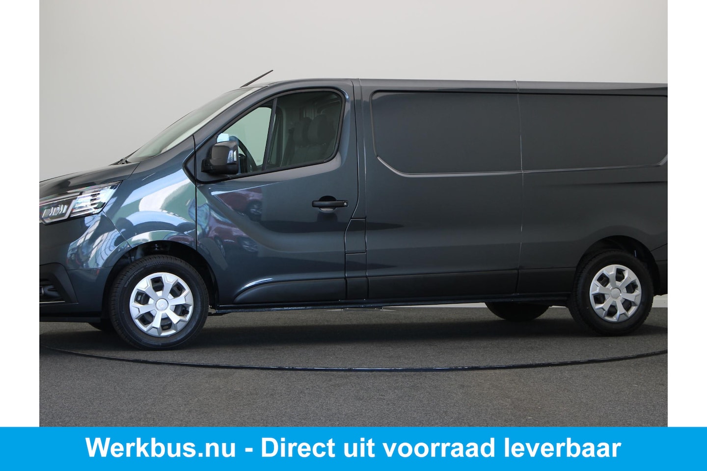 Renault Trafic - 2.0 Blue dCi 130 T30 L2H1 Advance Navigatie, betimmering, automatische airconditioning Uit - AutoWereld.nl