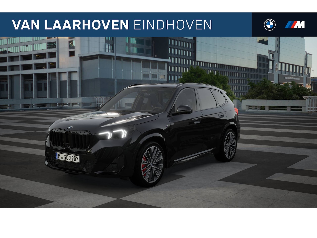 BMW X1 - xDrive23i High Executive M Sport Automaat / Panoramadak / Trekhaak / M Sportstoelen / Park - AutoWereld.nl